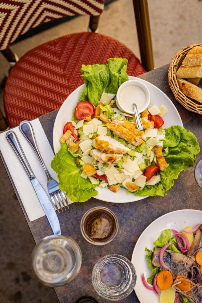 Aux Dés Calés Paris salade Cesar fait maison