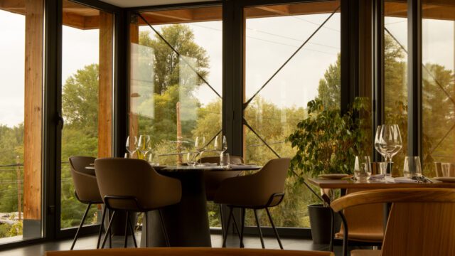 Restaurant Les gagères tupins et semons salle interieur
