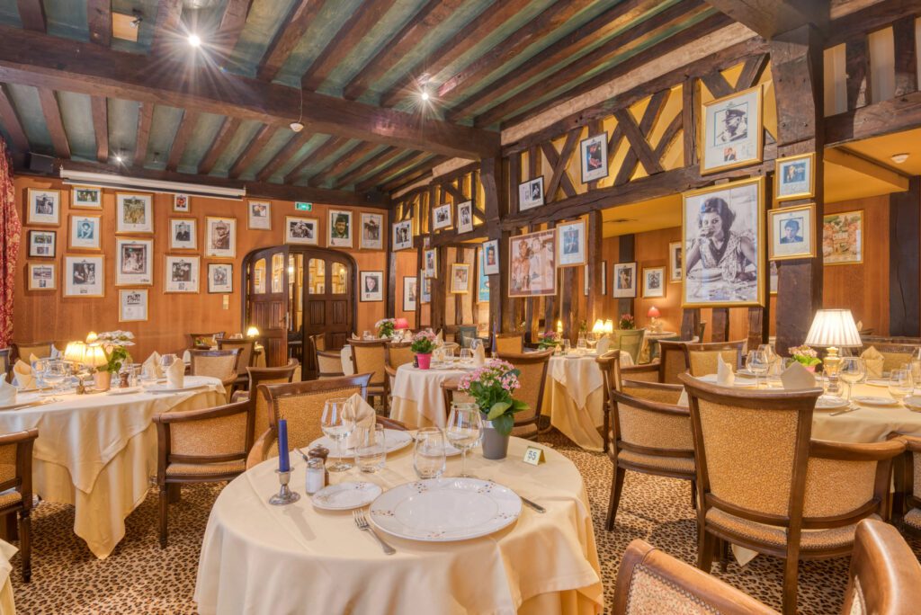 salon-honneur La Couronne restaurant Rouen salle interieur