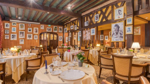 salon-honneur La Couronne restaurant Rouen salle interieur