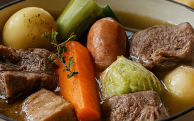 Le pot-au-feu, monument de la cuisine française : histoire, identité et science des morceaux de viande
