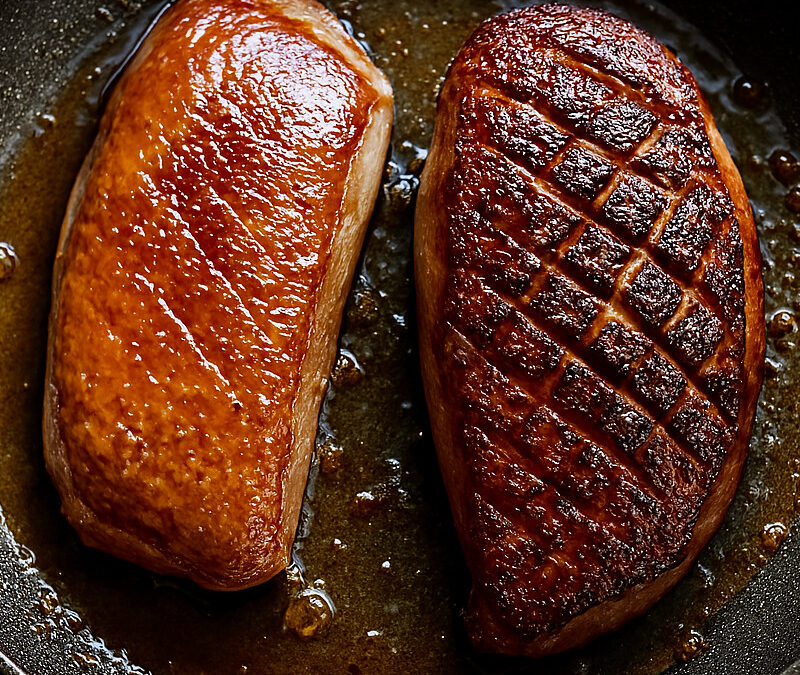 Caramélisation vs Réaction de Maillard : Comprendre et maîtriser les deux piliers de la cuisson dorée
