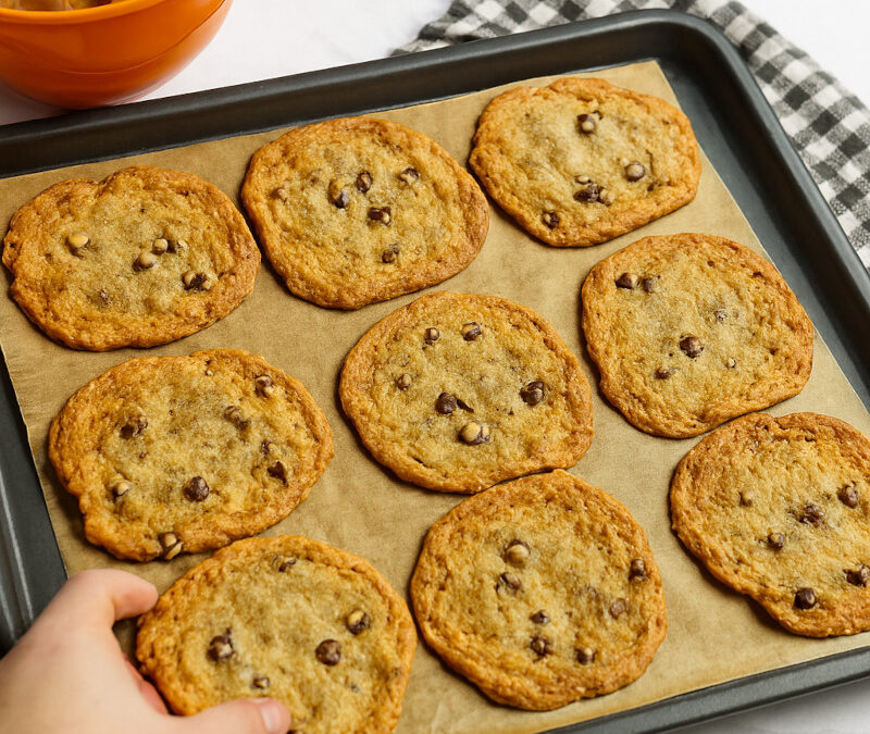 Pourquoi mes biscuits s’étalent à la cuisson ? Les 7 raisons d&rsquo;un étalement excessif et comment y remédier