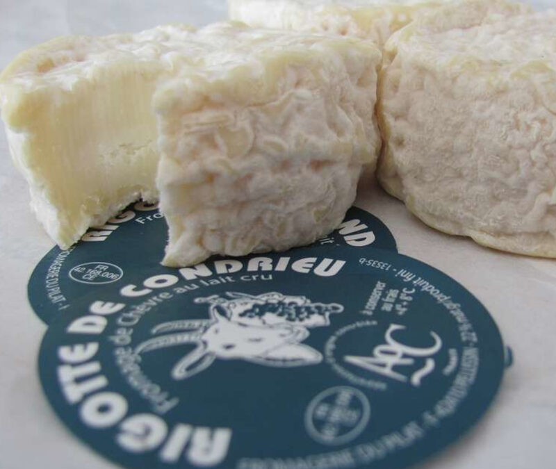 La Rigotte de Condrieu AOC : Le Joyau de chèvre des Monts du Lyonnais