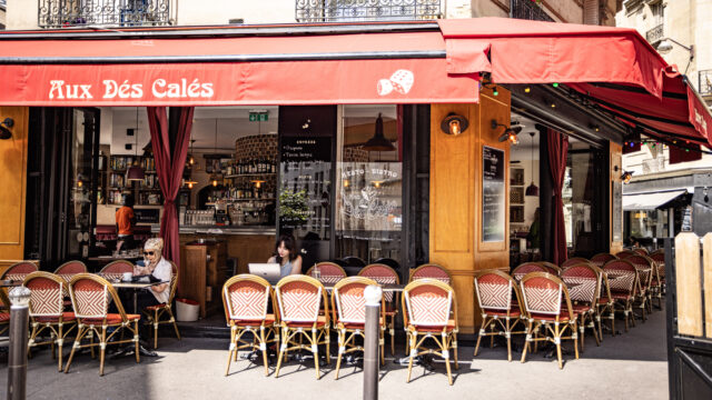 Aux Dés Calés Paris photo terasse