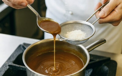 Comment rattraper une sauce trop liquide ? Les 5 techniques de chef infaillibles
