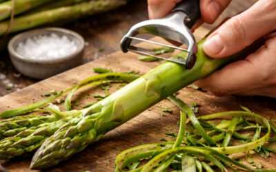 Comment peler une asperge sans la briser (et sans gâchis) ?