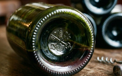Pourquoi le fond des bouteilles de vin est-il creux ?
